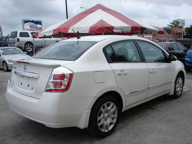 2012 Nissan Sentra 4matic 4dr 3.5L AWD SUV