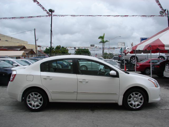2012 Nissan Sentra 4matic 4dr 3.5L AWD SUV