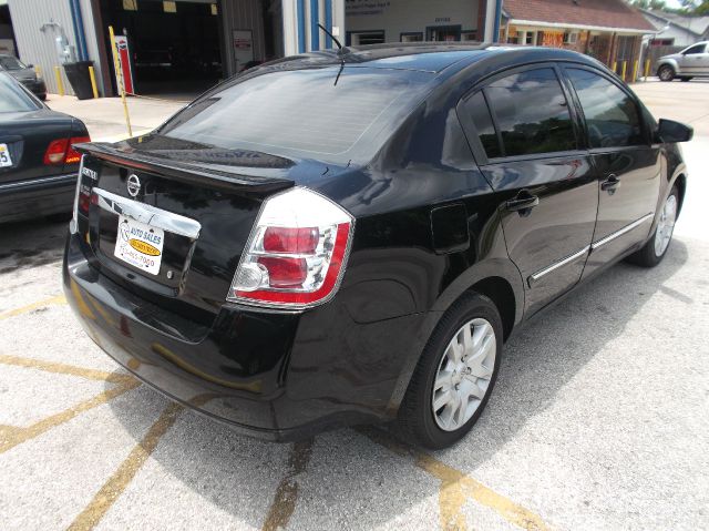 2012 Nissan Sentra 4matic 4dr 3.5L AWD SUV