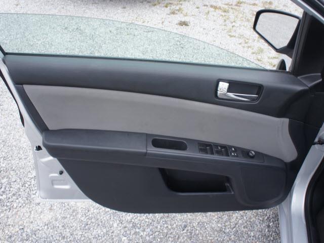 2012 Nissan Sentra 4matic 4dr 3.5L AWD SUV