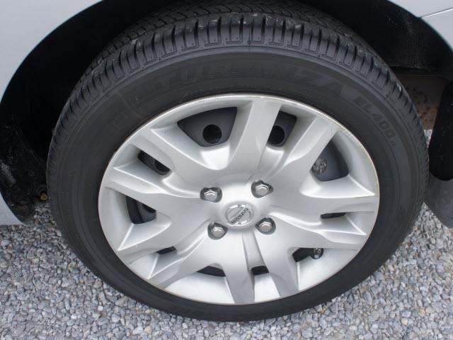 2012 Nissan Sentra 4matic 4dr 3.5L AWD SUV