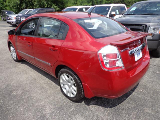 2012 Nissan Sentra 4matic 4dr 3.5L AWD SUV