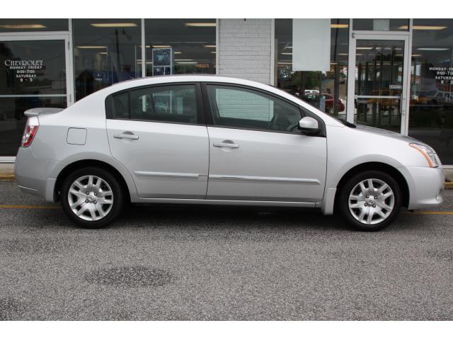 2012 Nissan Sentra 4matic 4dr 3.5L AWD SUV