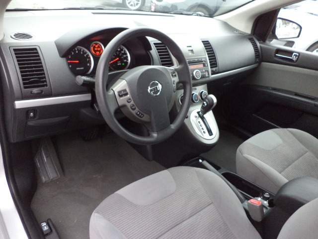 2012 Nissan Sentra 4matic 4dr 3.5L AWD SUV