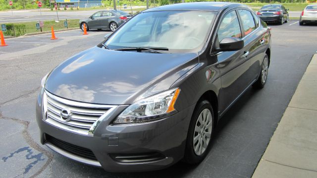 2013 Nissan Sentra 4.6L Eddie Bauer