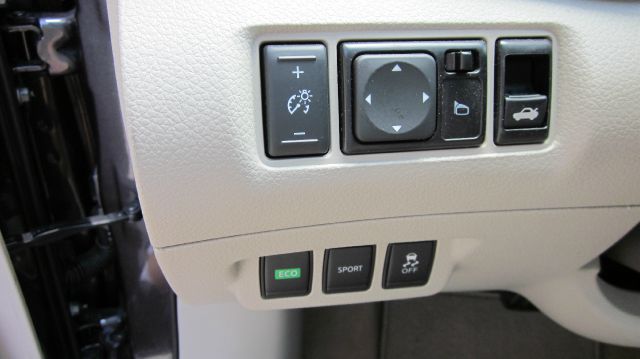 2013 Nissan Sentra 4.6L Eddie Bauer