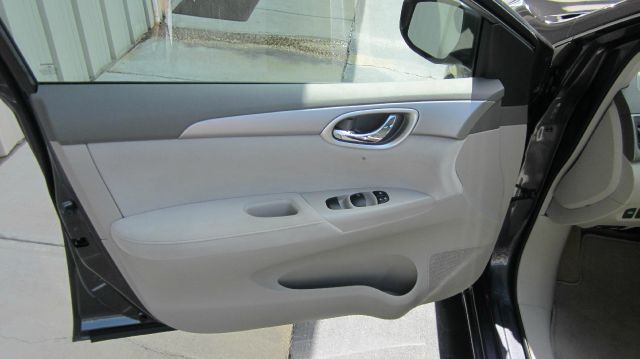 2013 Nissan Sentra 4.6L Eddie Bauer