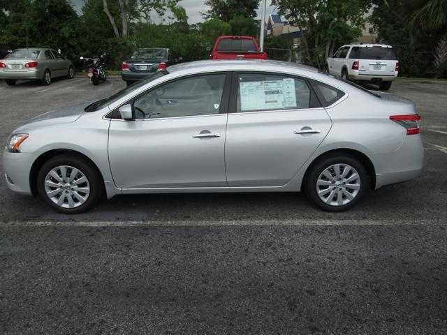 2013 Nissan Sentra All Original Super Clean