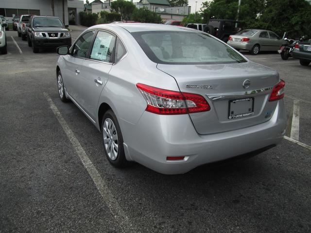 2013 Nissan Sentra All Original Super Clean