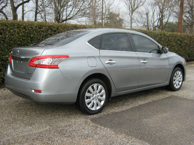 2013 Nissan Sentra 4.6L Eddie Bauer