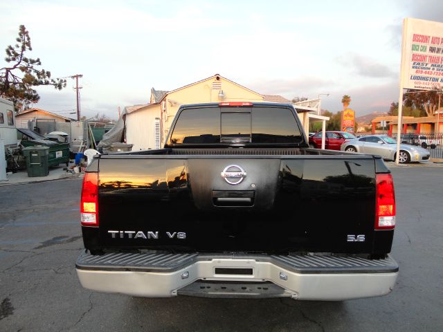 2004 Nissan Titan 3.0is -AWD