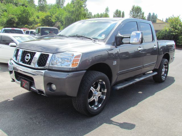 2004 Nissan Titan GLS Touring A/T
