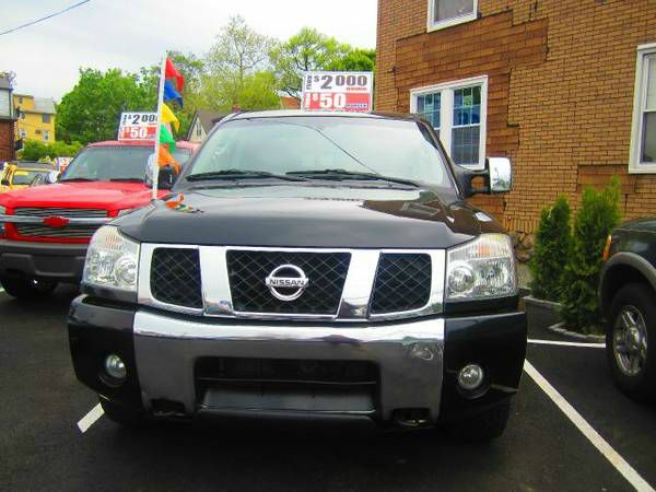 2004 Nissan Titan SE 2WD