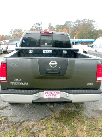 2004 Nissan Titan SL K-15