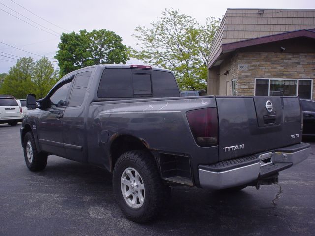 2004 Nissan Titan C1500 Scottsdale