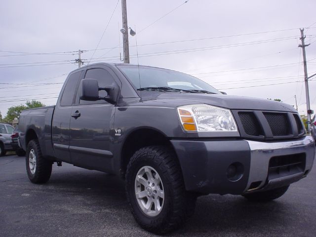 2004 Nissan Titan C1500 Scottsdale