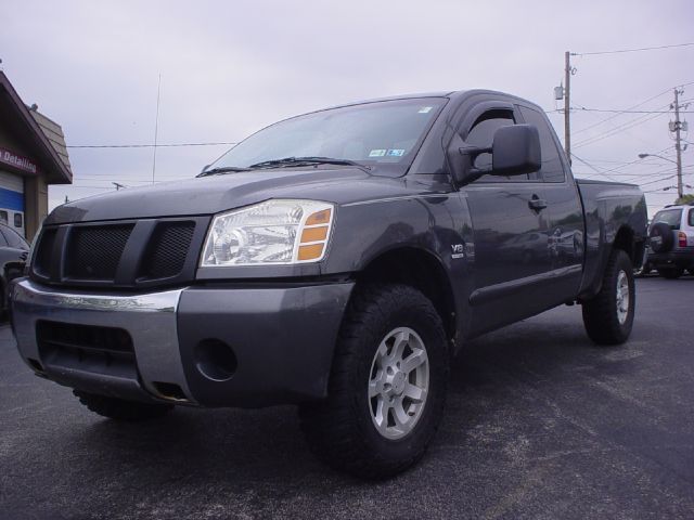 2004 Nissan Titan C1500 Scottsdale