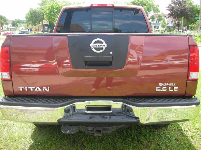 2004 Nissan Titan 4X4 Le3rd Rowone Owner