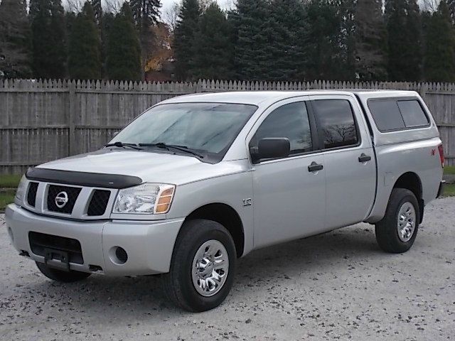 2004 Nissan Titan SLT EXT CAB 4X2