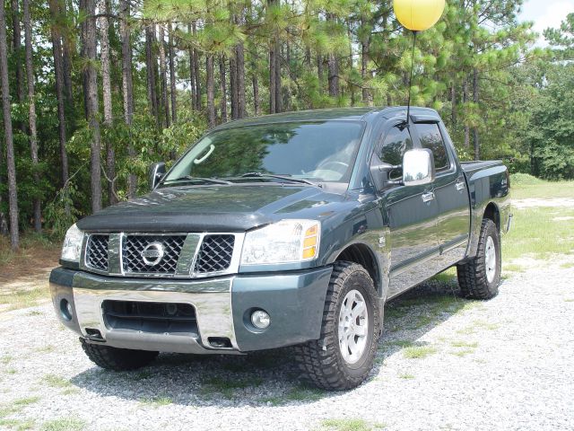2004 Nissan Titan SLT EXT CAB 4X2