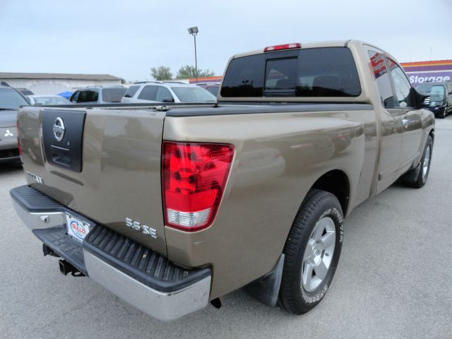 2004 Nissan Titan SL K-15