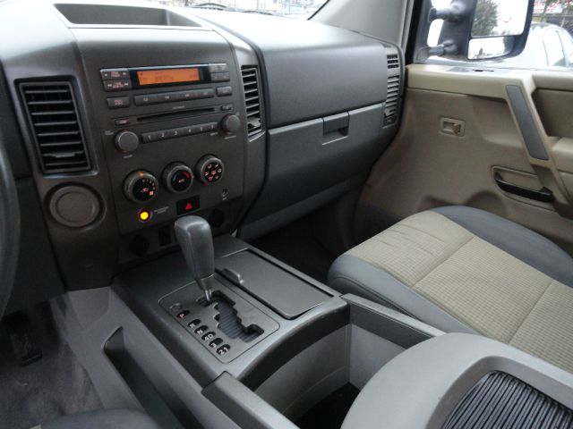 2004 Nissan Titan SL K-15