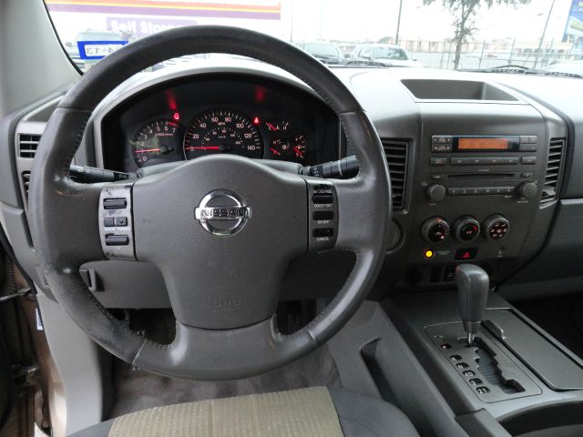 2004 Nissan Titan SL K-15