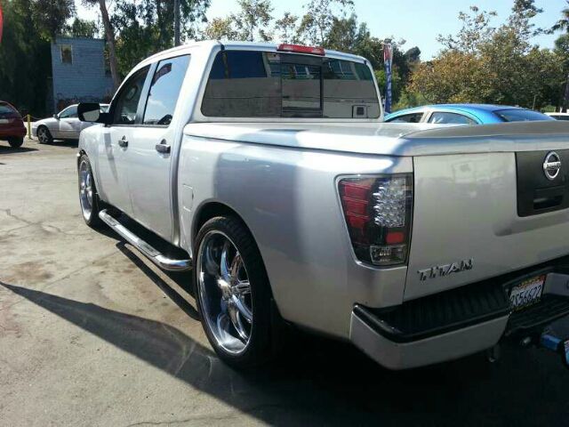 2004 Nissan Titan SLE Z71 Crew Cab Short Bed 4X4