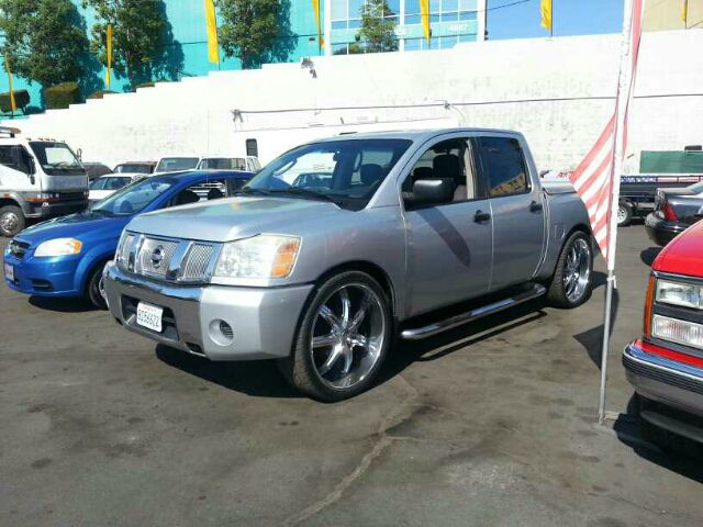 2004 Nissan Titan SLE Z71 Crew Cab Short Bed 4X4