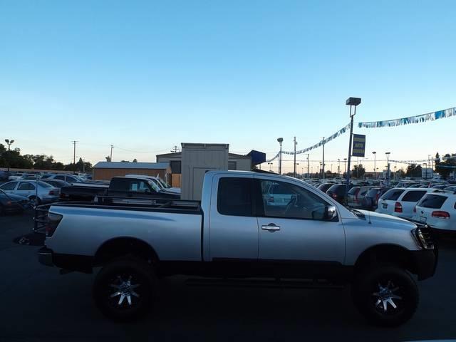 2004 Nissan Titan X