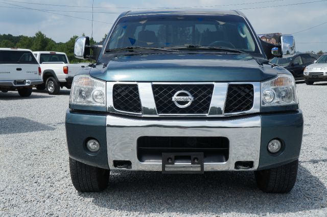 2004 Nissan Titan 4dr Eddie Bauer SUV