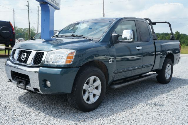 2004 Nissan Titan 4dr Eddie Bauer SUV