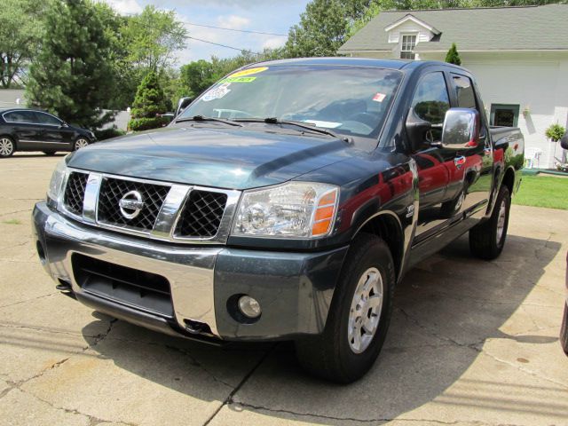 2004 Nissan Titan SLT EXT CAB 4X2