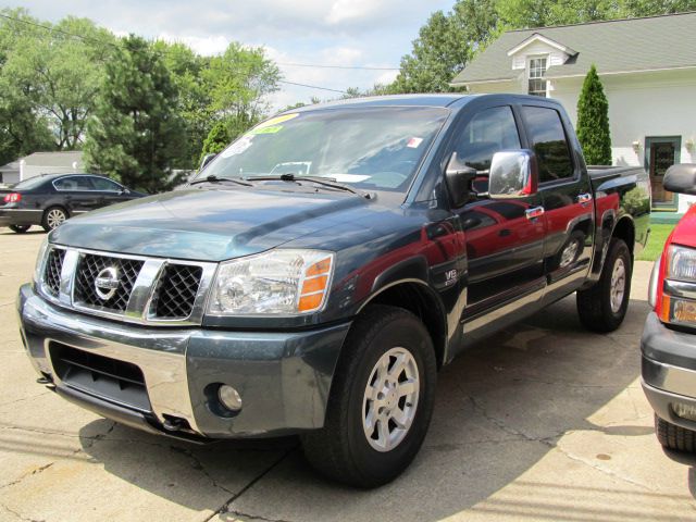 2004 Nissan Titan SLT EXT CAB 4X2