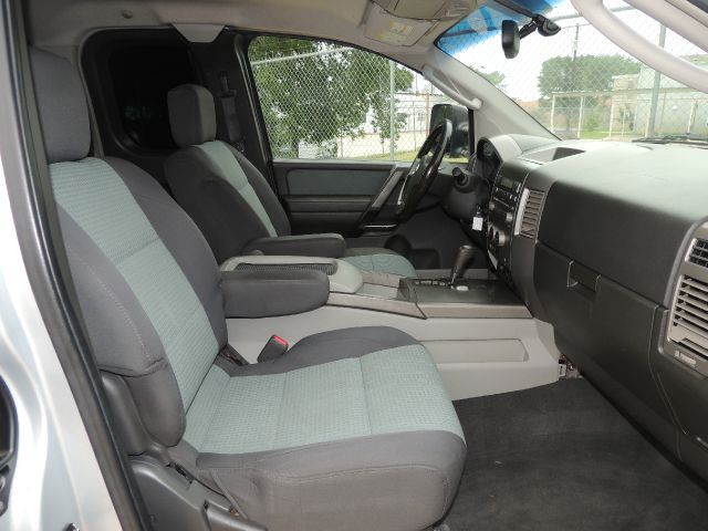 2004 Nissan Titan SL K-15