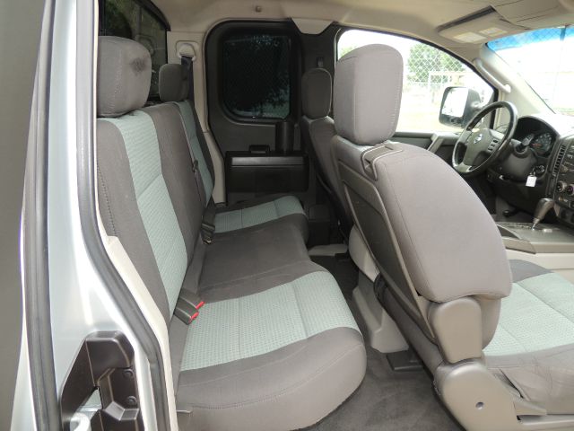 2004 Nissan Titan SL K-15