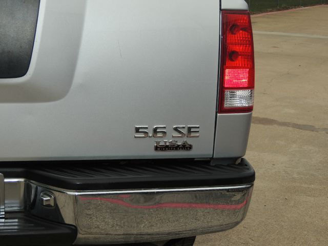 2004 Nissan Titan SL K-15