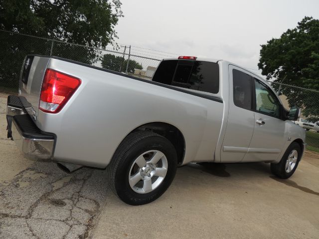 2004 Nissan Titan SL K-15