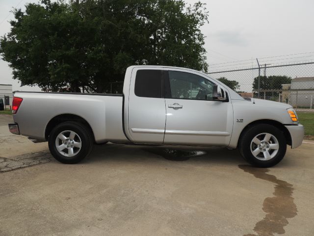 2004 Nissan Titan SL K-15