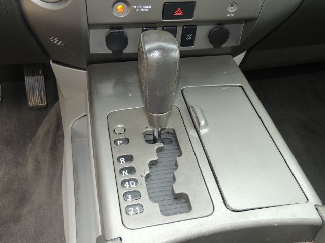 2004 Nissan Titan SL K-15