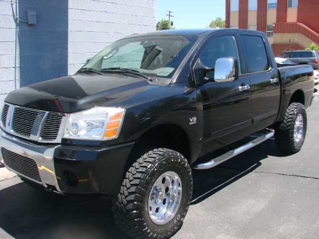 2004 Nissan Titan SLT EXT CAB 4X2