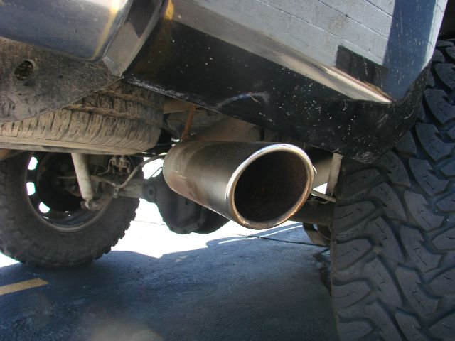 2004 Nissan Titan SLT EXT CAB 4X2