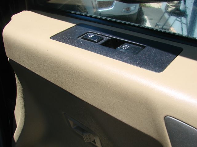 2004 Nissan Titan SLT EXT CAB 4X2