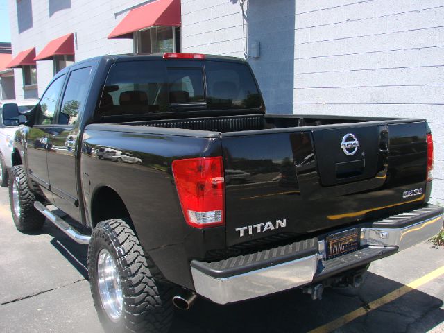 2004 Nissan Titan SLT EXT CAB 4X2