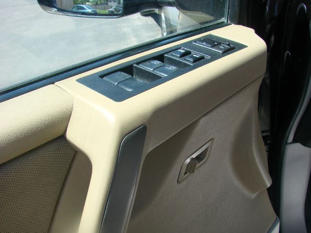 2004 Nissan Titan SLT EXT CAB 4X2