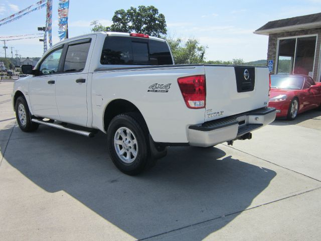 2004 Nissan Titan SE 4WD