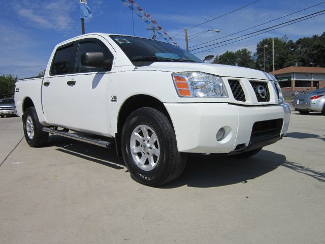2004 Nissan Titan SE 4WD