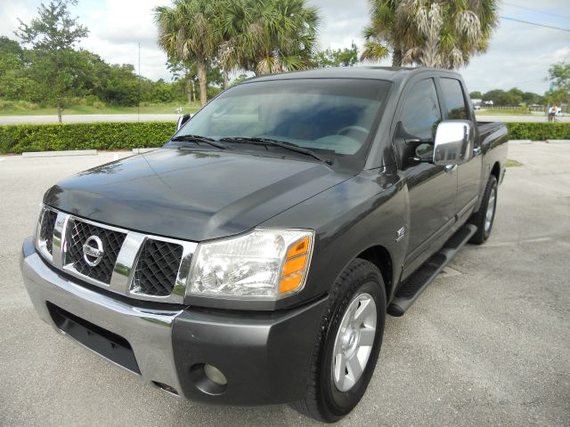 2004 Nissan Titan 4X4 Le3rd Rowone Owner