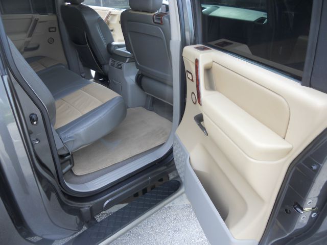 2004 Nissan Titan 4X4 Le3rd Rowone Owner