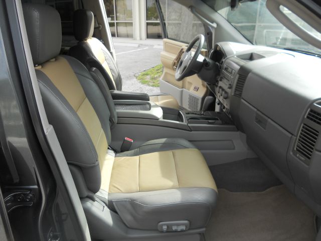 2004 Nissan Titan 4X4 Le3rd Rowone Owner